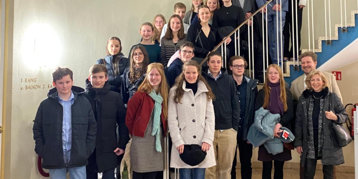 Klasse 9d in der Oper
