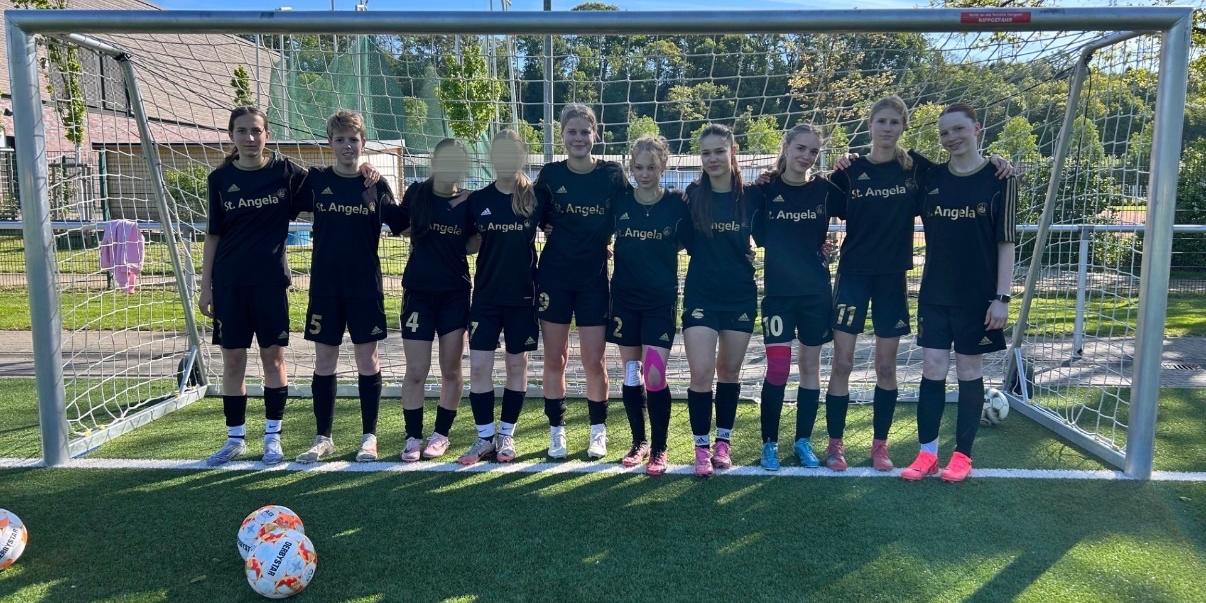 Unser Team: Marie (TW), Meret, Lorin, Malin, Leni, Anna, Lena Ida, Paulina und Antonia