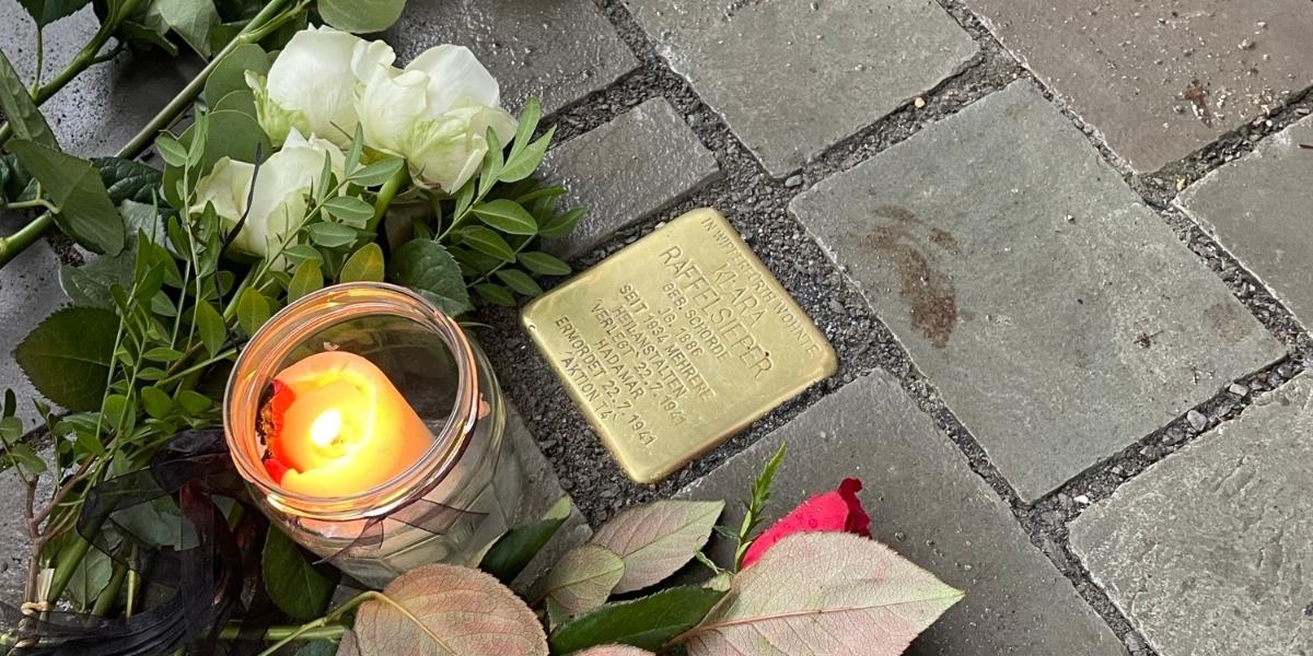 Der Stolperstein zum Gedenken an Klara Raffelsieper