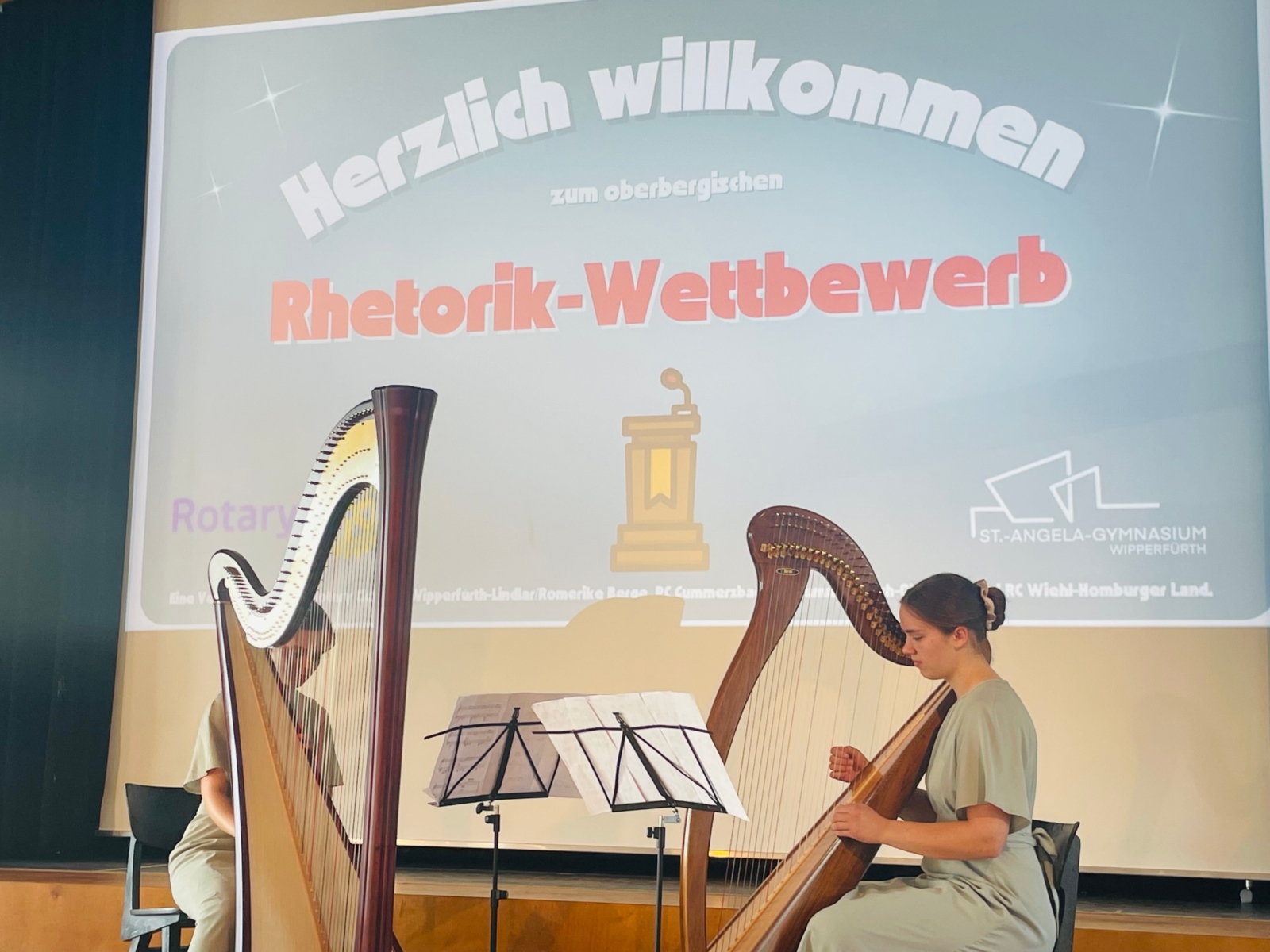 Wundervolle musikalische Beiträge beim Rhetorik-Wettbewerb